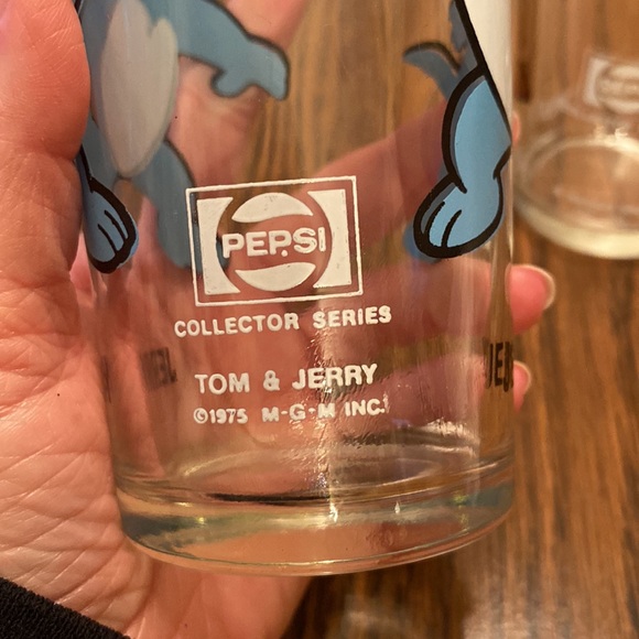 Vintage Looney Tunes Warner Brothers 1970’s Pepsi Collector Glasses - Picture 11 of 11